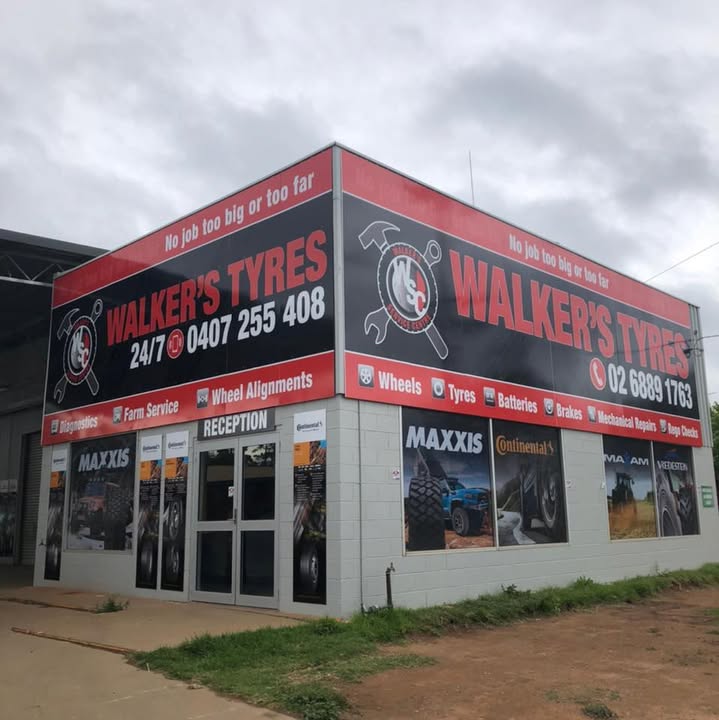 The Walker’s Service Centre building in Narromine, signage on both faces